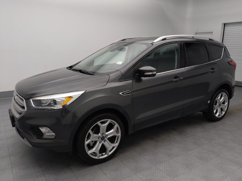 2019 Ford Escape in Topeka, KS 66611 - 18139686 2