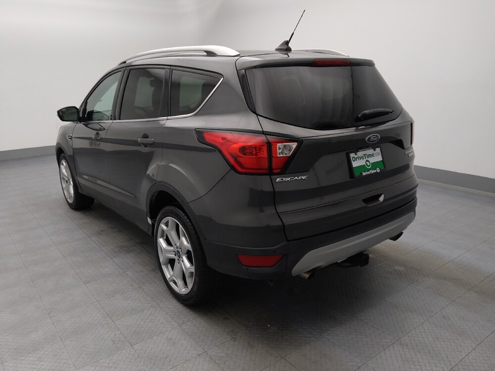 2019 Ford Escape in Topeka, KS 66611 - 18139686 5