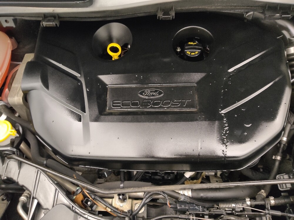 2019 Ford Escape in Topeka, KS 66611 - 18139686 30