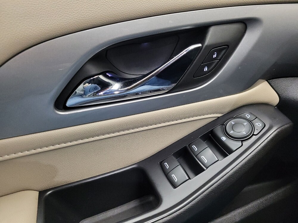 2022 Chevrolet Traverse in Eastpointe, MI 48021 - 18139691 27