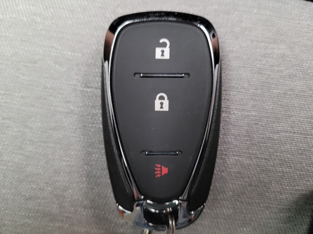 2024 Chevrolet Equinox in Montclair, CA 91763 - 18139698 32
