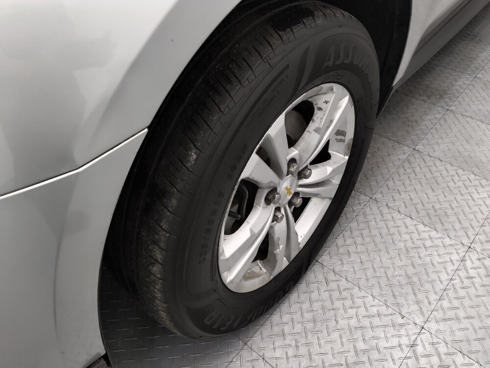 2015 Chevrolet Equinox in St. Louis, MO 63136 - 18139705 31