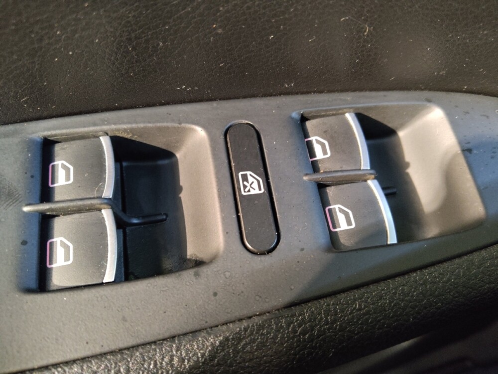 2013 Volkswagen Jetta in Winston-Salem, NC 27103 - 18139706 27