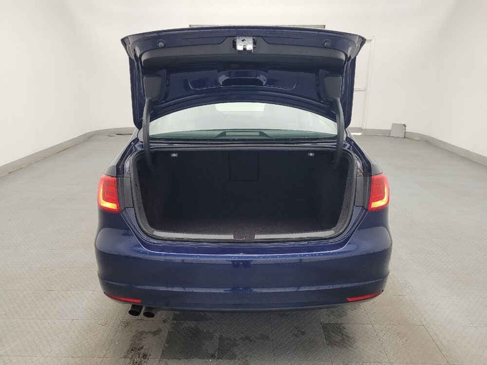 2013 Volkswagen Jetta in Winston-Salem, NC 27103 - 18139706 29