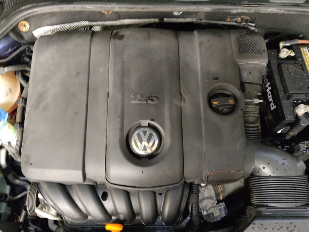 2013 Volkswagen Jetta in Winston-Salem, NC 27103 - 18139706 30