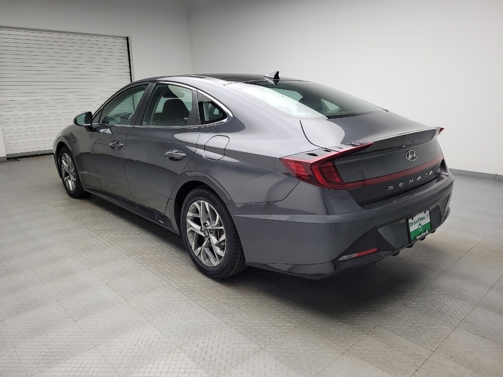 2022 Hyundai Sonata in Eastpointe, MI 48021 - 18139711 5