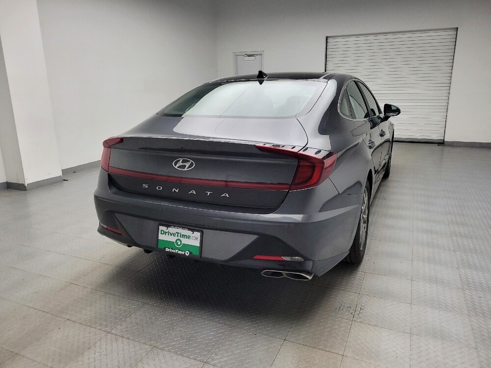2022 Hyundai Sonata in Eastpointe, MI 48021 - 18139711 7