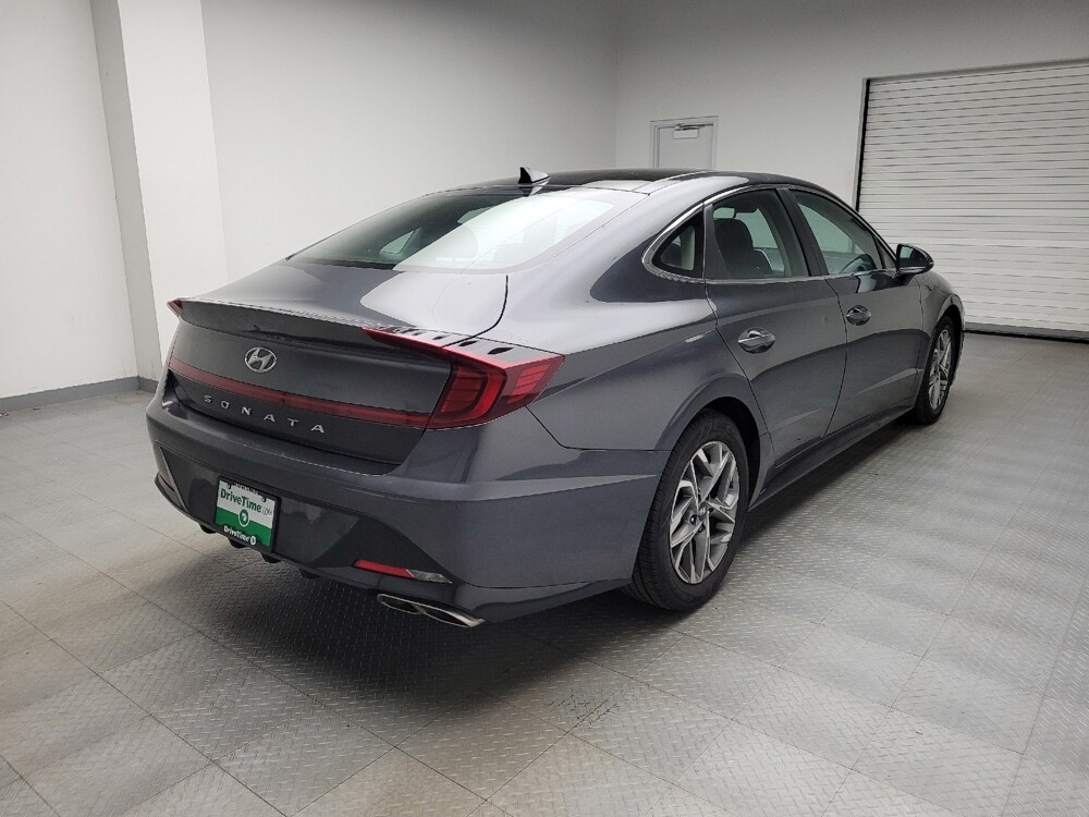2022 Hyundai Sonata in Eastpointe, MI 48021 - 18139711 9
