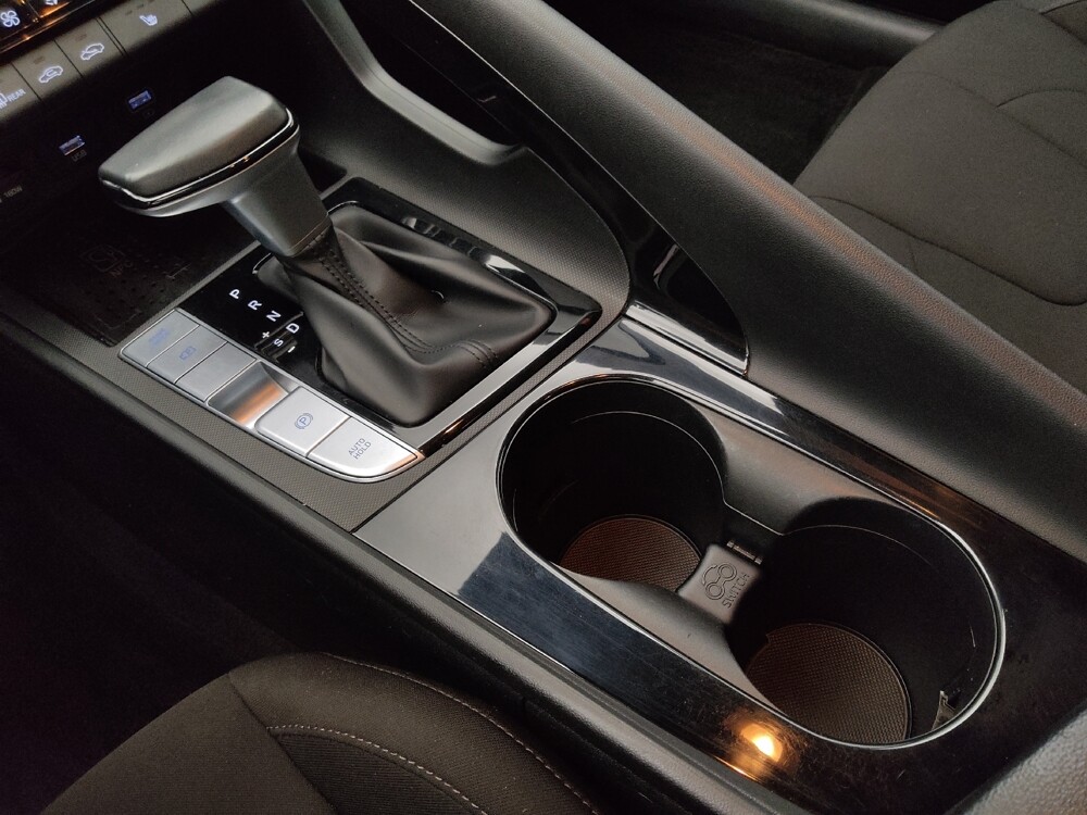 2021 Hyundai Elantra in Denver, CO 80012 - 18139712 26
