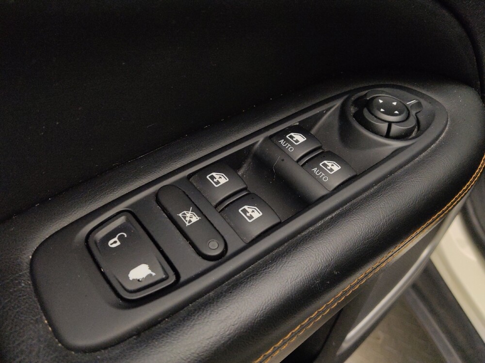 2019 Jeep Compass in Denver, CO 80012 - 18139718 27