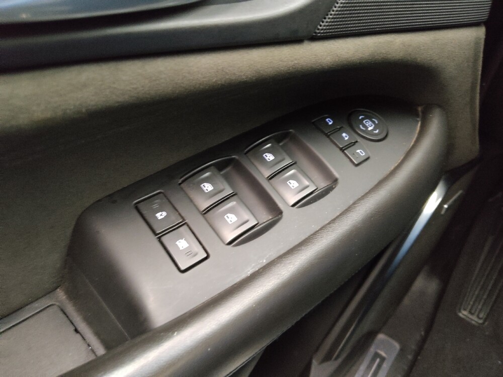 2018 Cadillac Escalade in Topeka, KS 66611 - 18139743 27