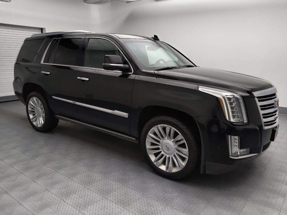 2018 Cadillac Escalade in Topeka, KS 66611 - 18139743 11