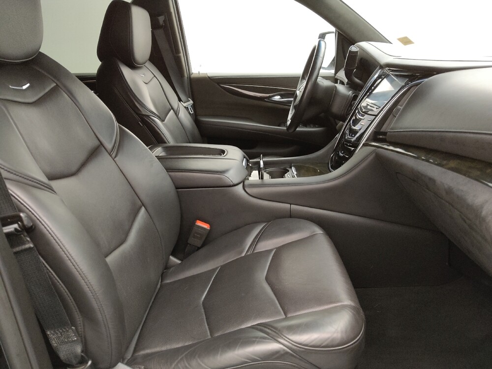 2018 Cadillac Escalade in Topeka, KS 66611 - 18139743 21