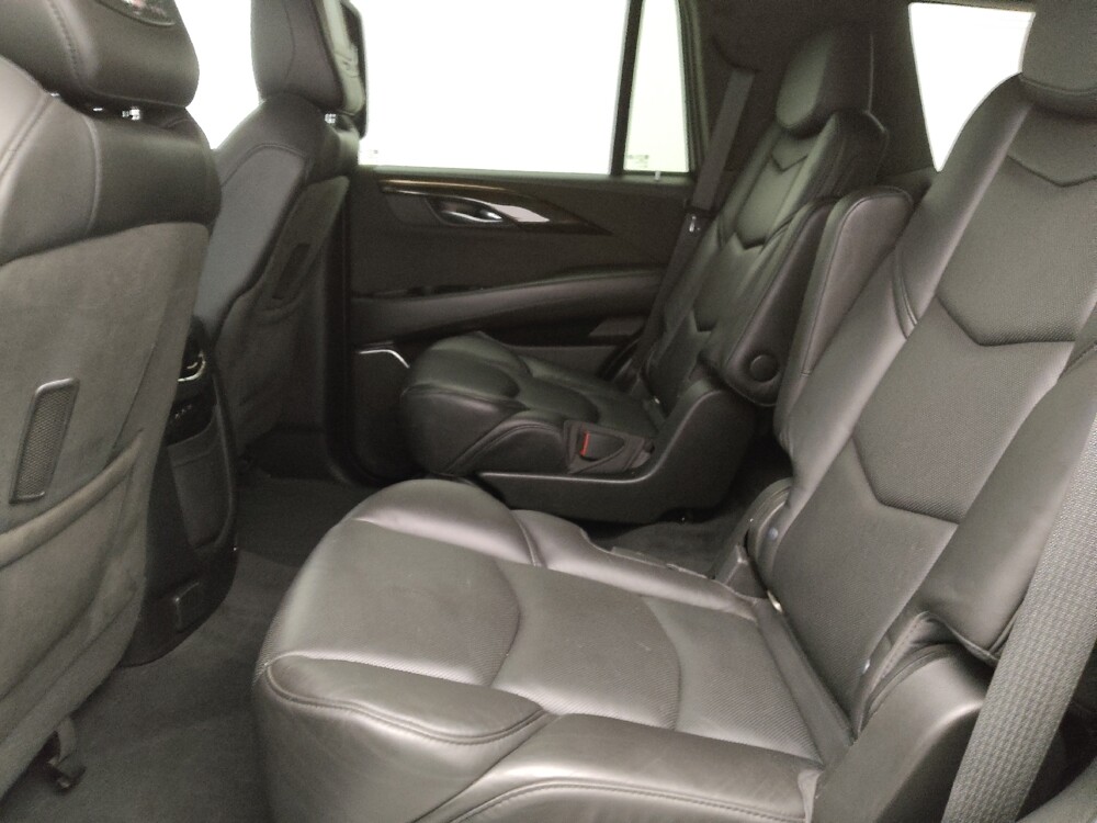 2018 Cadillac Escalade in Topeka, KS 66611 - 18139743 18