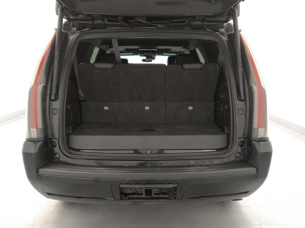 2018 Cadillac Escalade in Topeka, KS 66611 - 18139743 29