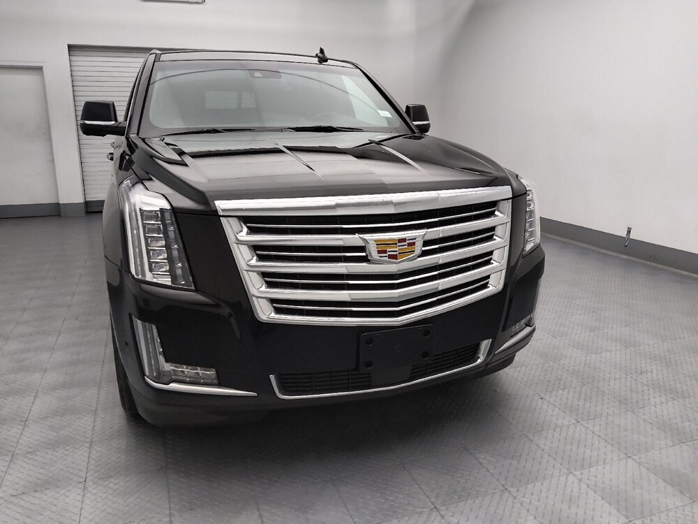 2018 Cadillac Escalade in Topeka, KS 66611 - 18139743 14
