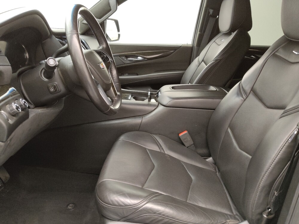 2018 Cadillac Escalade in Topeka, KS 66611 - 18139743 17
