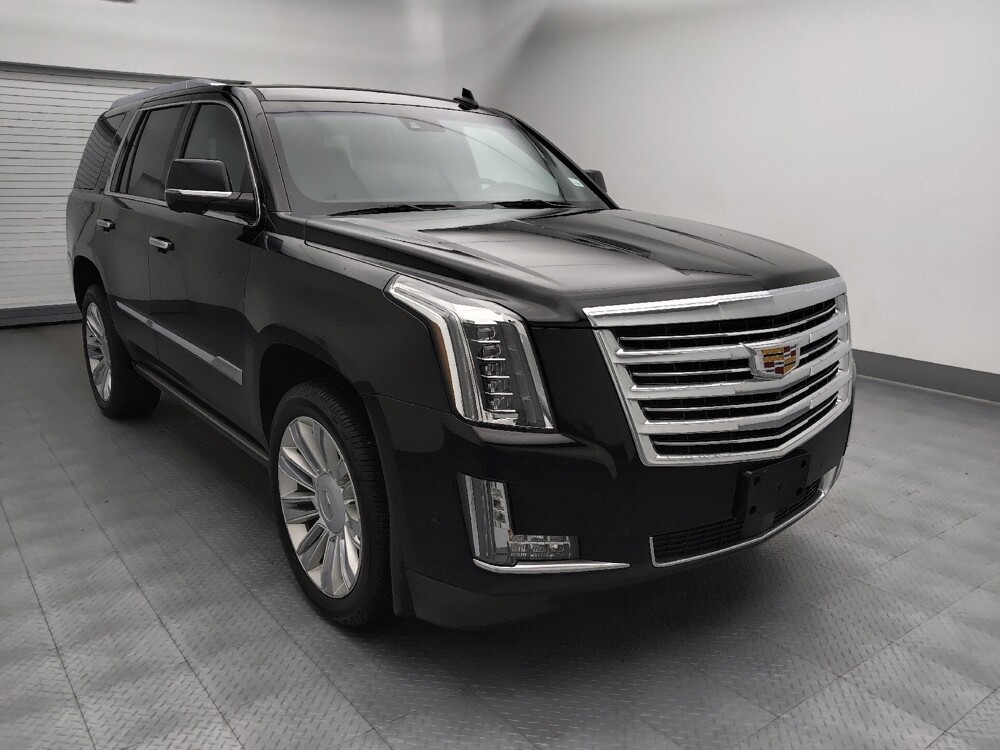 2018 Cadillac Escalade in Topeka, KS 66611 - 18139743 13