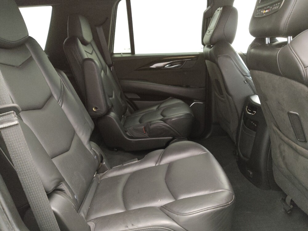 2018 Cadillac Escalade in Topeka, KS 66611 - 18139743 19