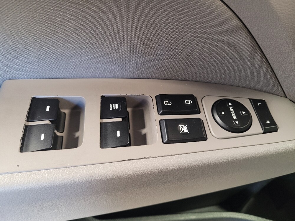 2020 Hyundai Elantra in Metairie, LA 70006 - 18139748 27