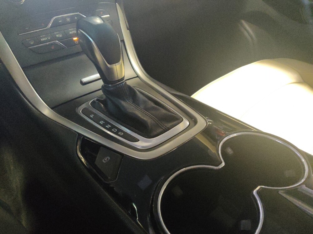 2018 Ford Edge in Phoenix, AZ 85015 - 18139751 26