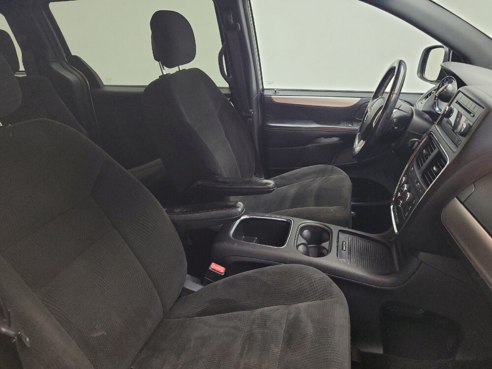 2016 Dodge Grand Caravan in Madison, TN 37115 - 18139752 21