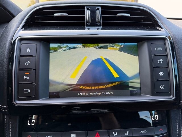 2018 Jaguar F-PACE in Knoxville, TN 37920 - 18139761 23