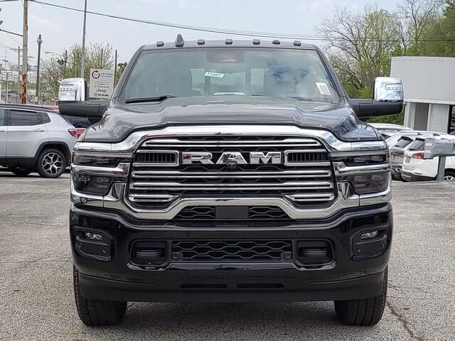 2026 RAM 3500 in Bedford, OH 44146 - 18139769 5