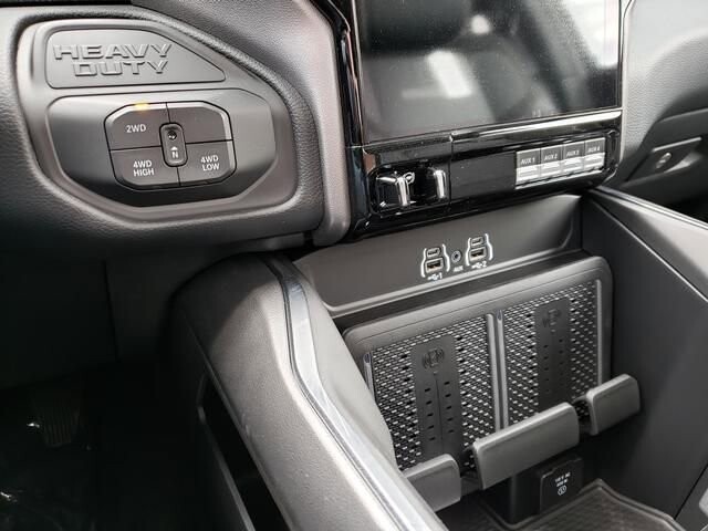 2026 RAM 3500 in Bedford, OH 44146 - 18139769 11