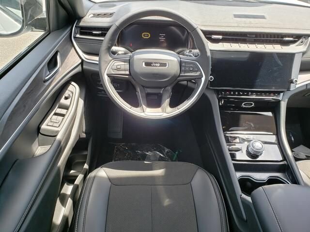 2026 Jeep Grand Cherokee L in Bedford, OH 44146 - 18139770 10