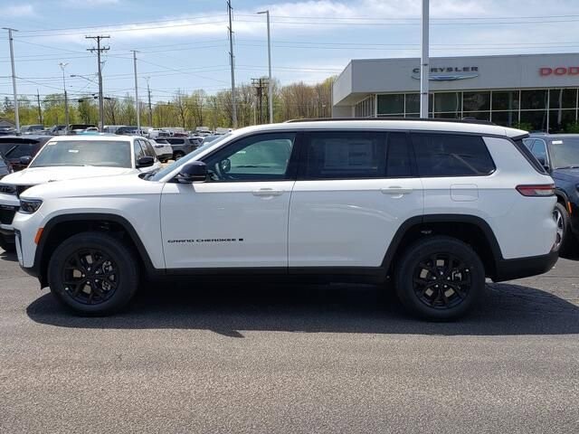 2026 Jeep Grand Cherokee L in Bedford, OH 44146 - 18139770 2