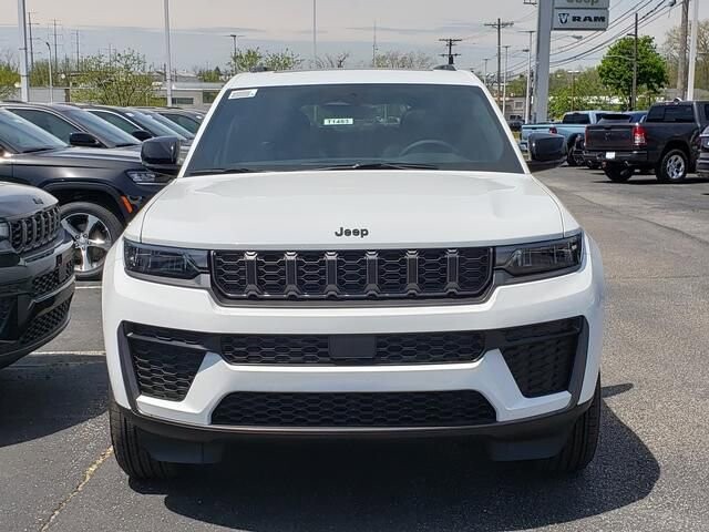 2026 Jeep Grand Cherokee L in Bedford, OH 44146 - 18139770 5