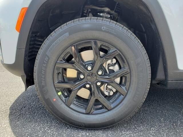 2026 Jeep Grand Cherokee L in Bedford, OH 44146 - 18139770 12
