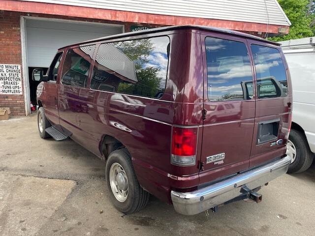 2011 Ford E-350 and Econoline 350 in Blauvelt, NY 10913 - 18139780 5