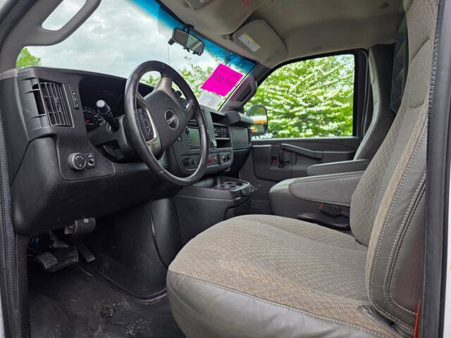 2016 GMC Savana 2500 in Blauvelt, NY 10913 - 18139783 10