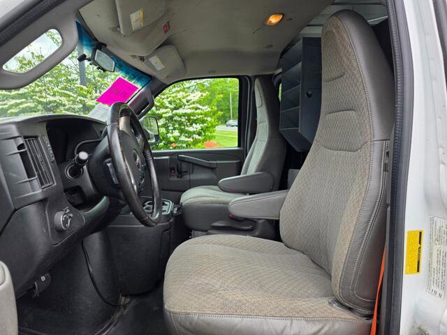 2016 GMC Savana 2500 in Blauvelt, NY 10913 - 18139783 12