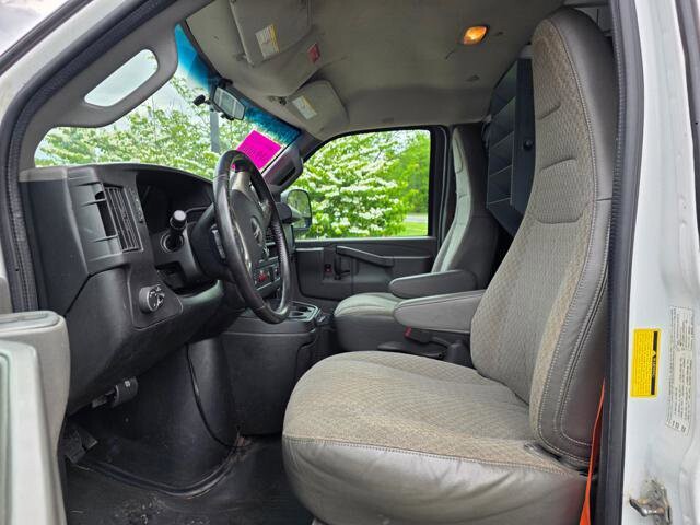 2016 GMC Savana 2500 in Blauvelt, NY 10913 - 18139783 11