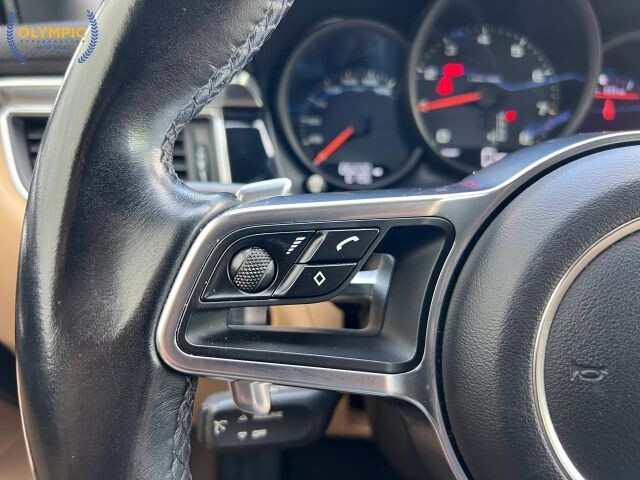 2017 Porsche Macan in Decatur, GA 30032 - 18139803 24