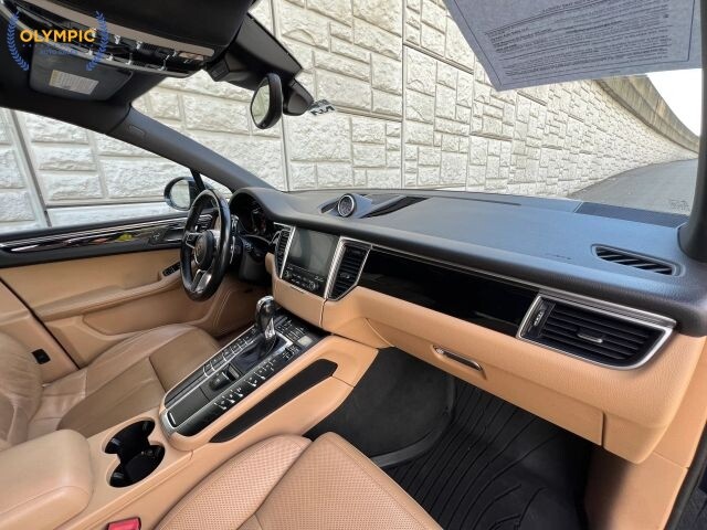 2017 Porsche Macan in Decatur, GA 30032 - 18139803 22