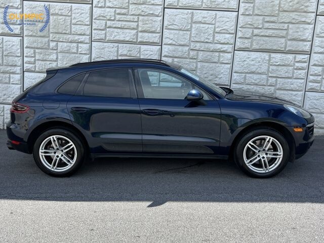 2017 Porsche Macan in Decatur, GA 30032 - 18139803 8