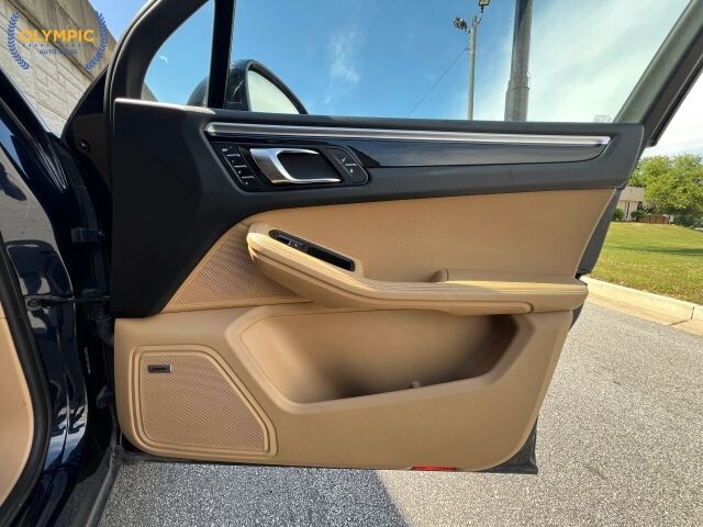 2017 Porsche Macan in Decatur, GA 30032 - 18139803 47