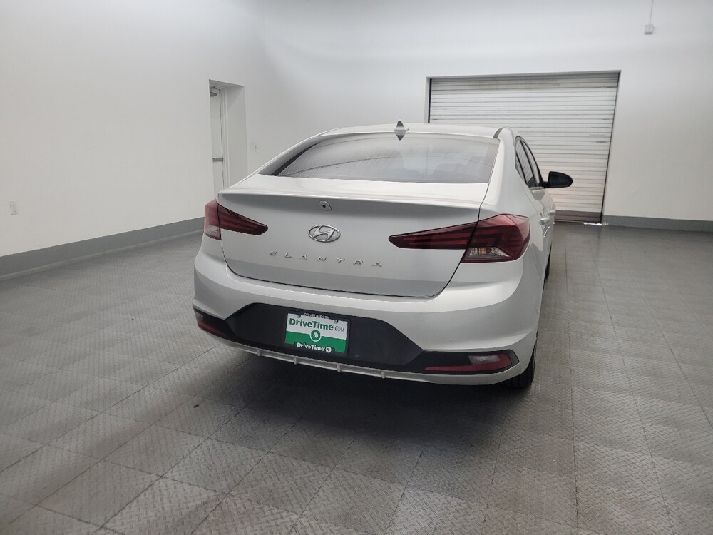 2019 Hyundai Elantra in Tucson, AZ 85705 - 18139822 7