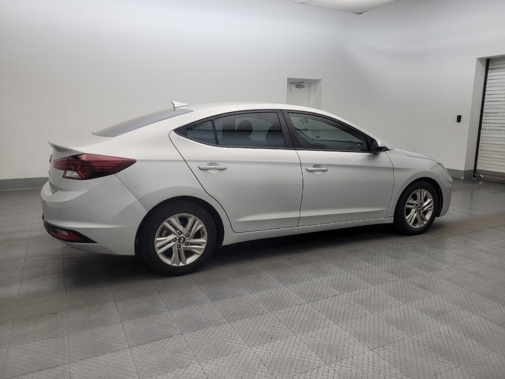 2019 Hyundai Elantra in Tucson, AZ 85705 - 18139822 10