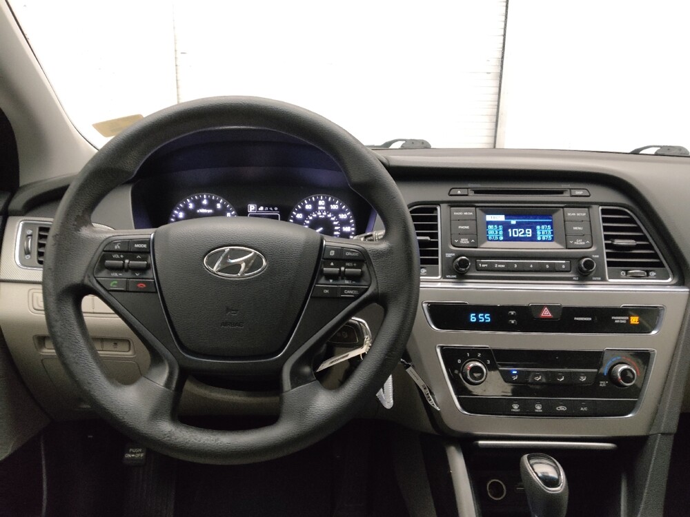 2015 Hyundai Sonata in Conyers, GA 30094 - 18139838 22