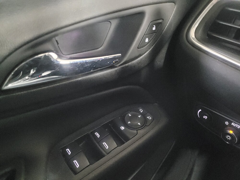 2020 Chevrolet Equinox in Birmingham, AL 35215 - 18139845 27