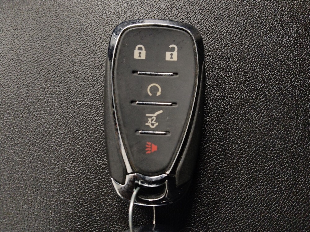 2020 Chevrolet Equinox in Birmingham, AL 35215 - 18139863 32