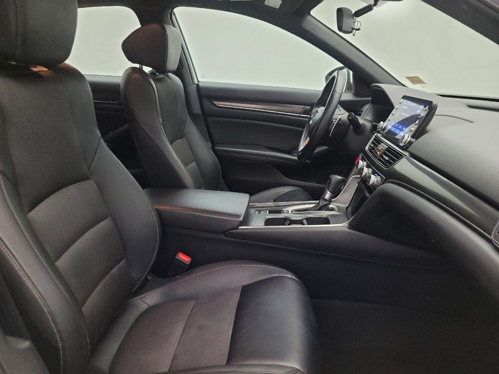 2019 Honda Accord in Glendale, AZ 85301 - 18139907 21