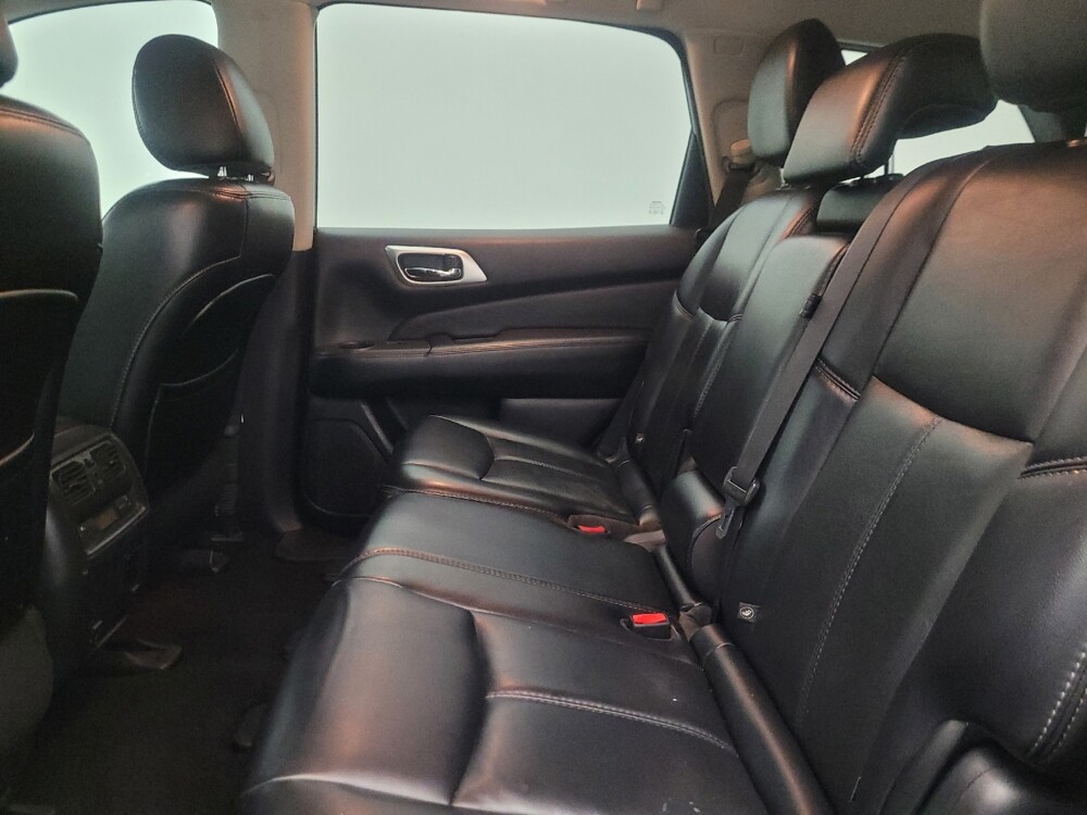 2017 Nissan Pathfinder in Glendale, AZ 85301 - 18139915 18