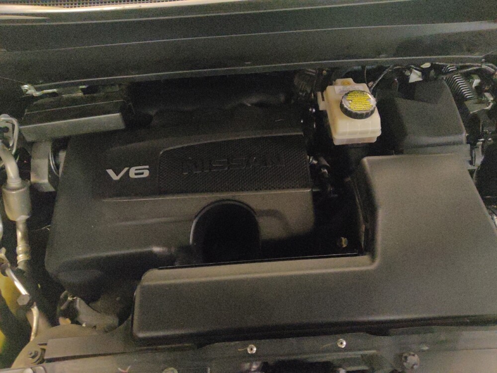 2017 Nissan Pathfinder in Glendale, AZ 85301 - 18139915 30