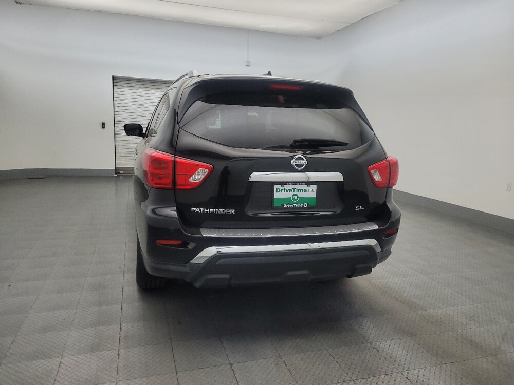 2017 Nissan Pathfinder in Glendale, AZ 85301 - 18139915 6